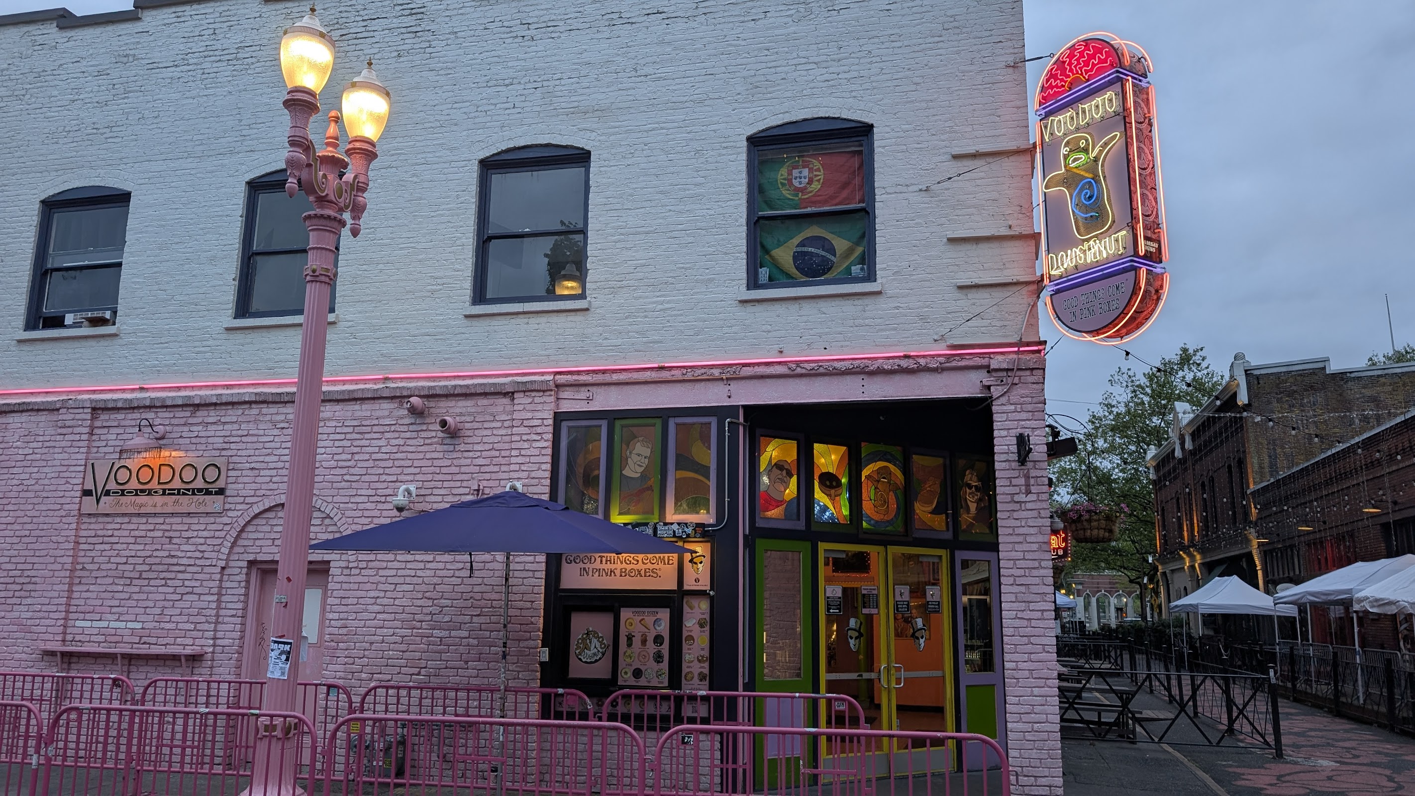 Voodoo Doughnut - Old Town photo 2