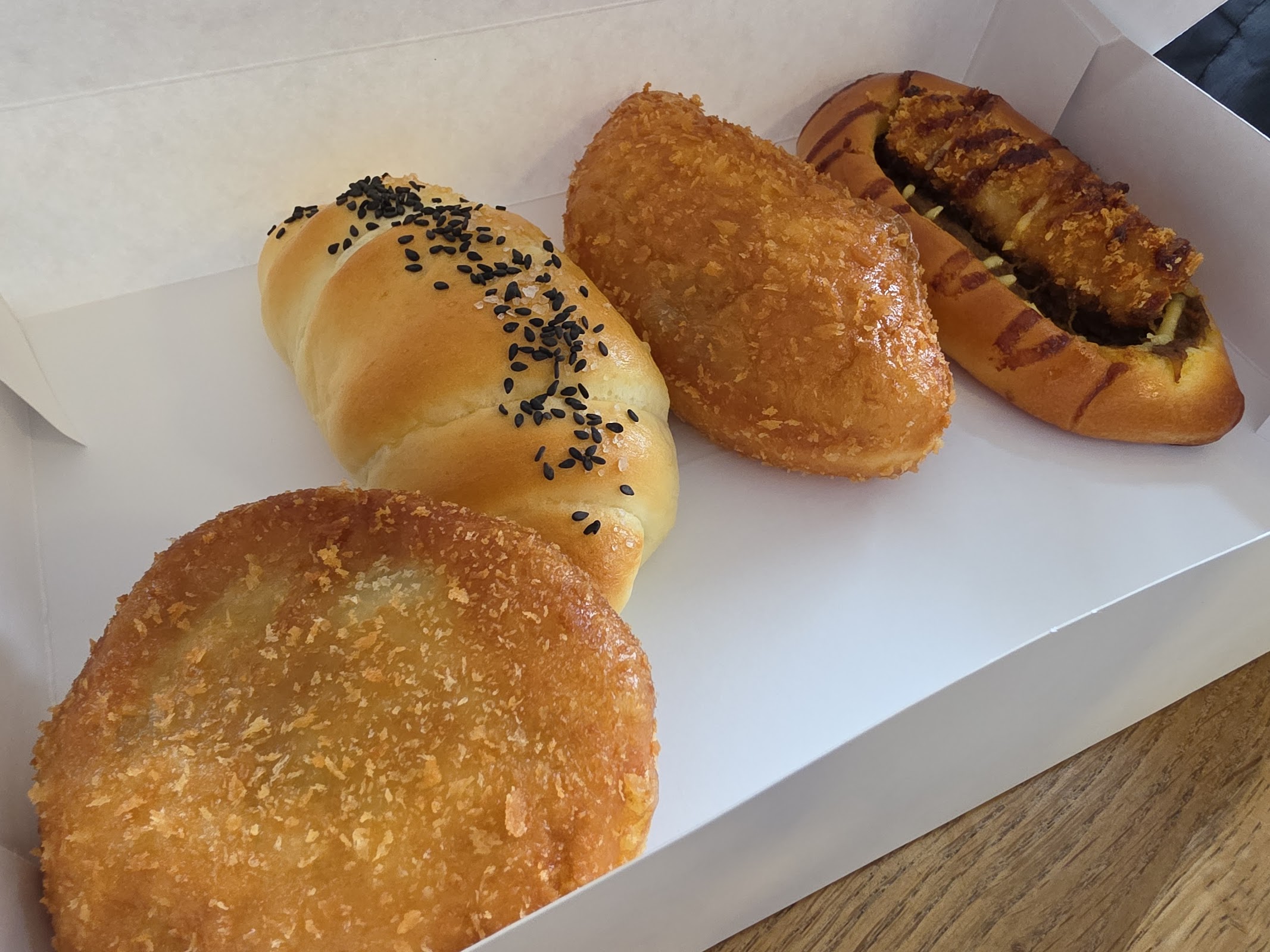 Oyatsupan Bakers photo 3