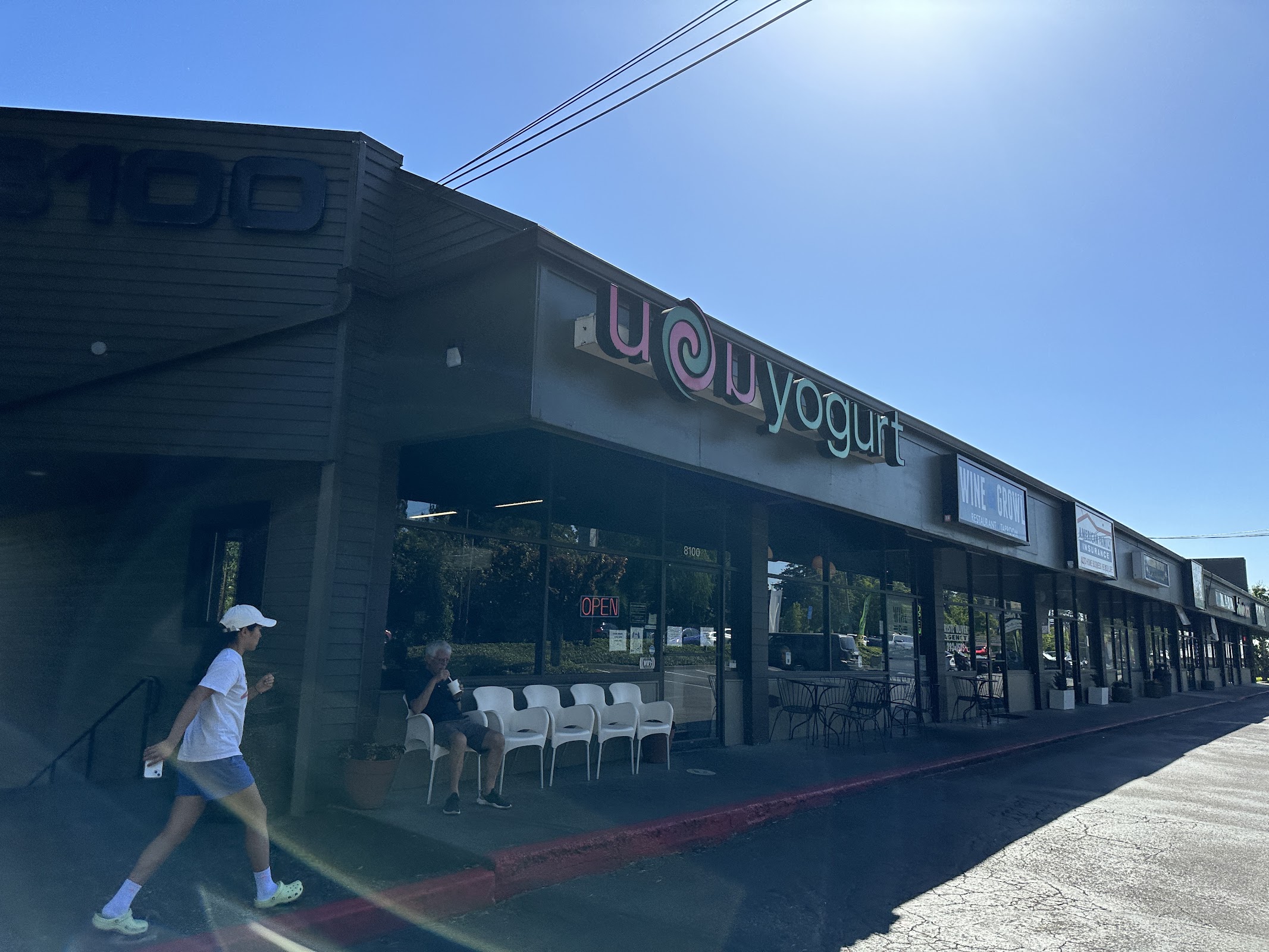 UU Yogurt Raleigh Hills photo 4
