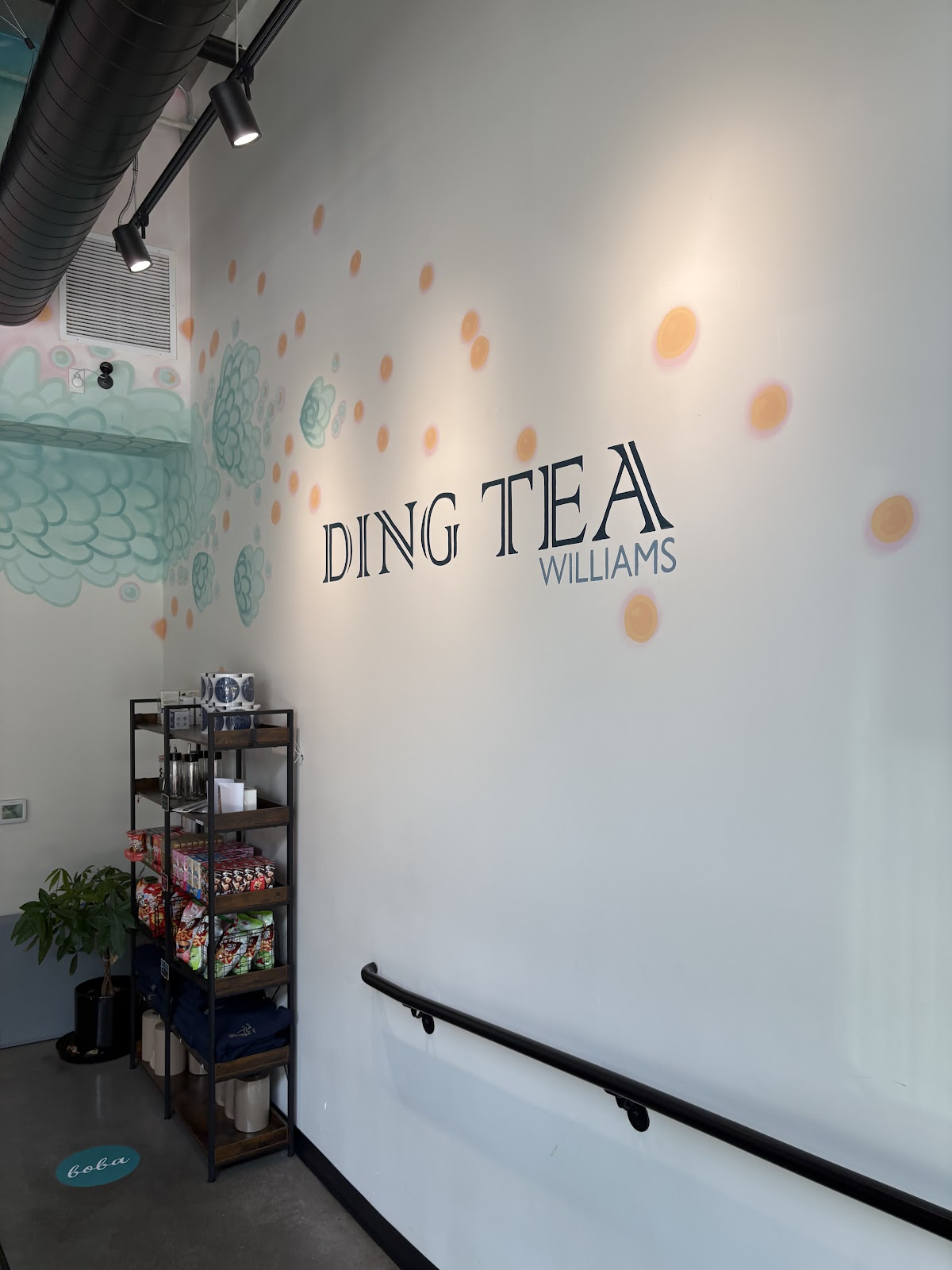 Ding Tea Williams photo 4